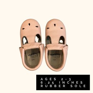 Monkey Feet Light pink/peach shoes